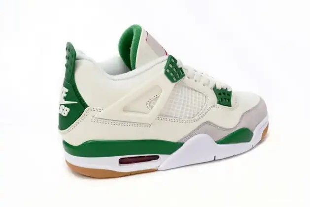 Boostmaster lin 4 Retro DR5415-103 Green Jordan SB Pine 0529